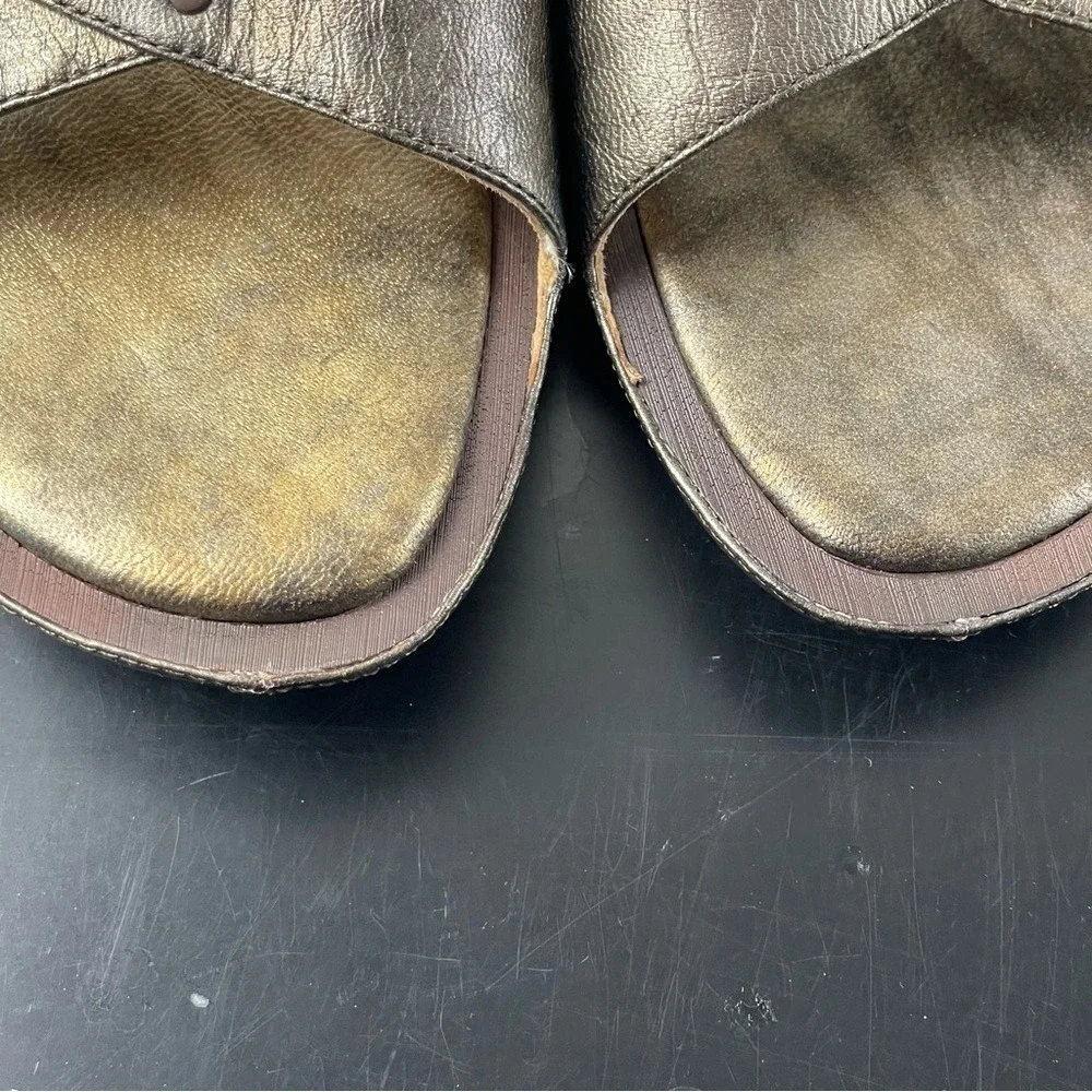 Sofft Calvados Wedge Sandals Metallic Leather‎ Studded 7M Leather Wrapped Heel